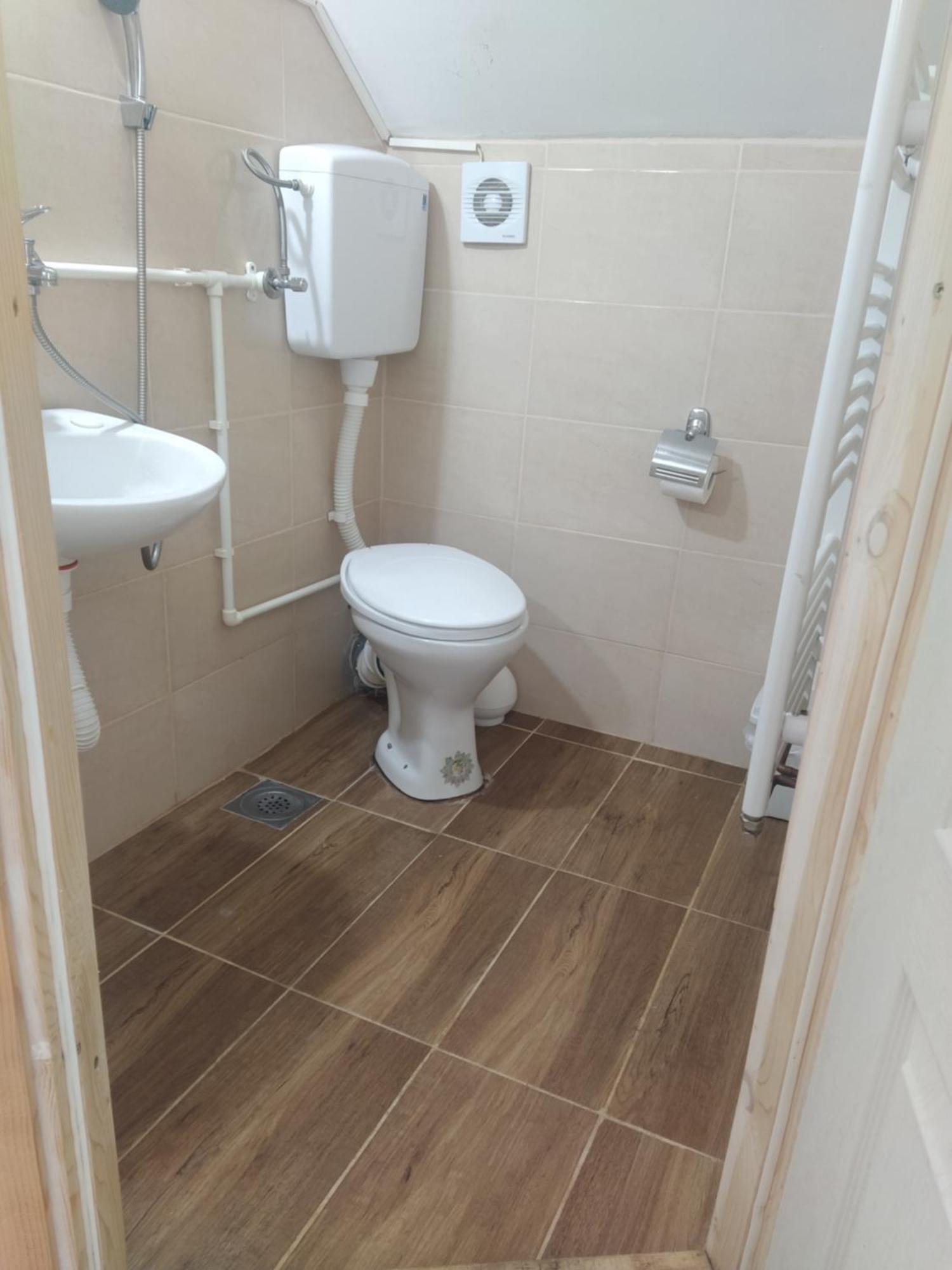 Bed and Breakfast Domacinstvo Kod Gere Crni Vrh Номер фото