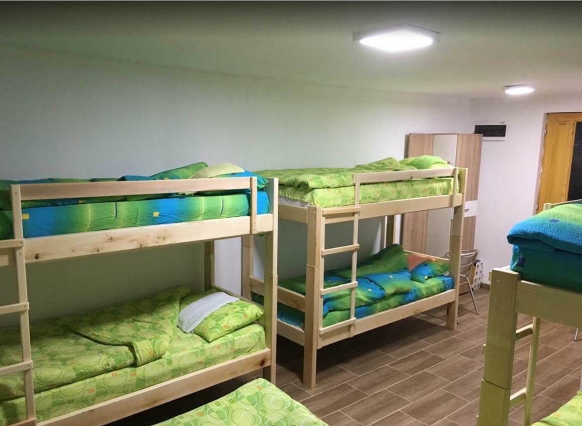 Bed and Breakfast Domacinstvo Kod Gere Crni Vrh Екстер'єр фото